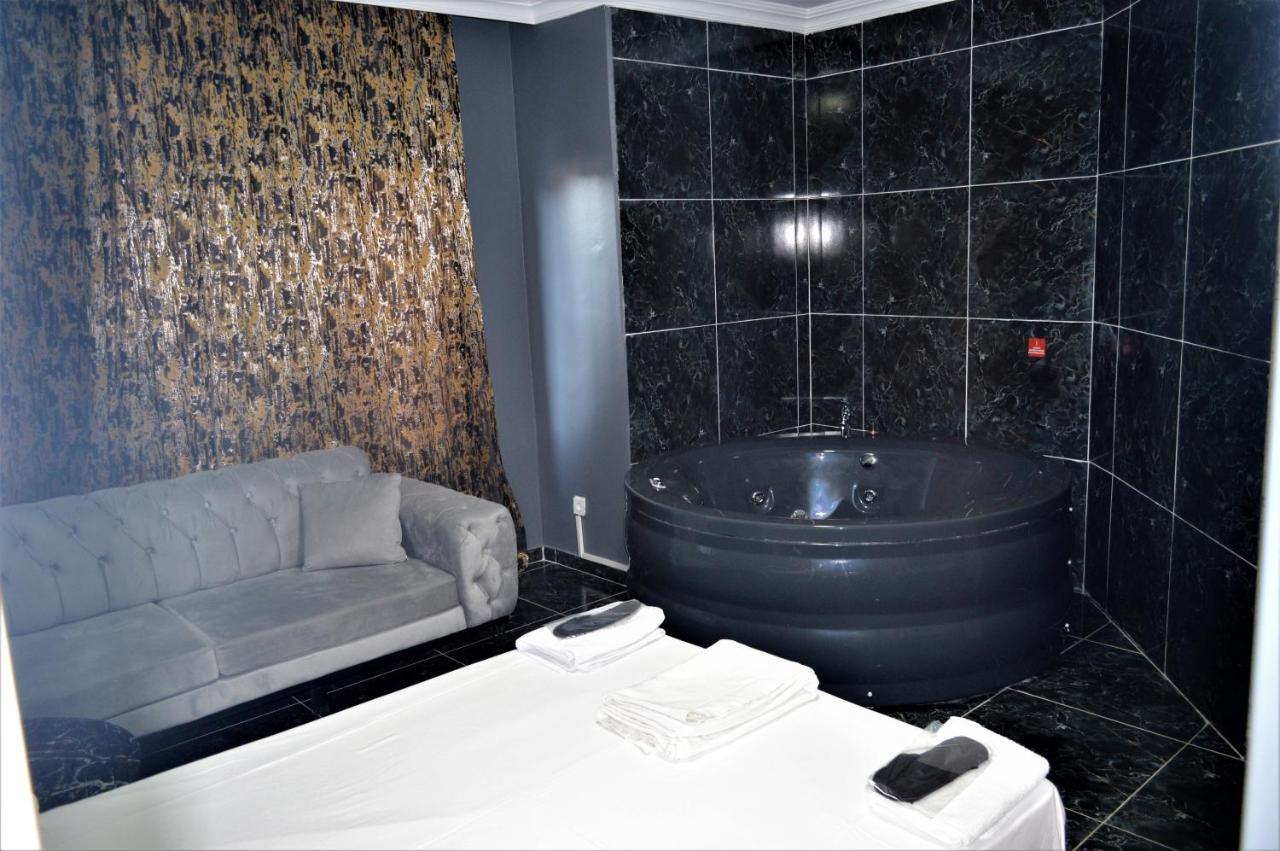 Vip Suit Otel Istanbul Bagian luar foto