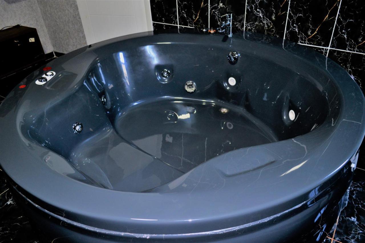 Vip Suit Otel Istanbul Bagian luar foto
